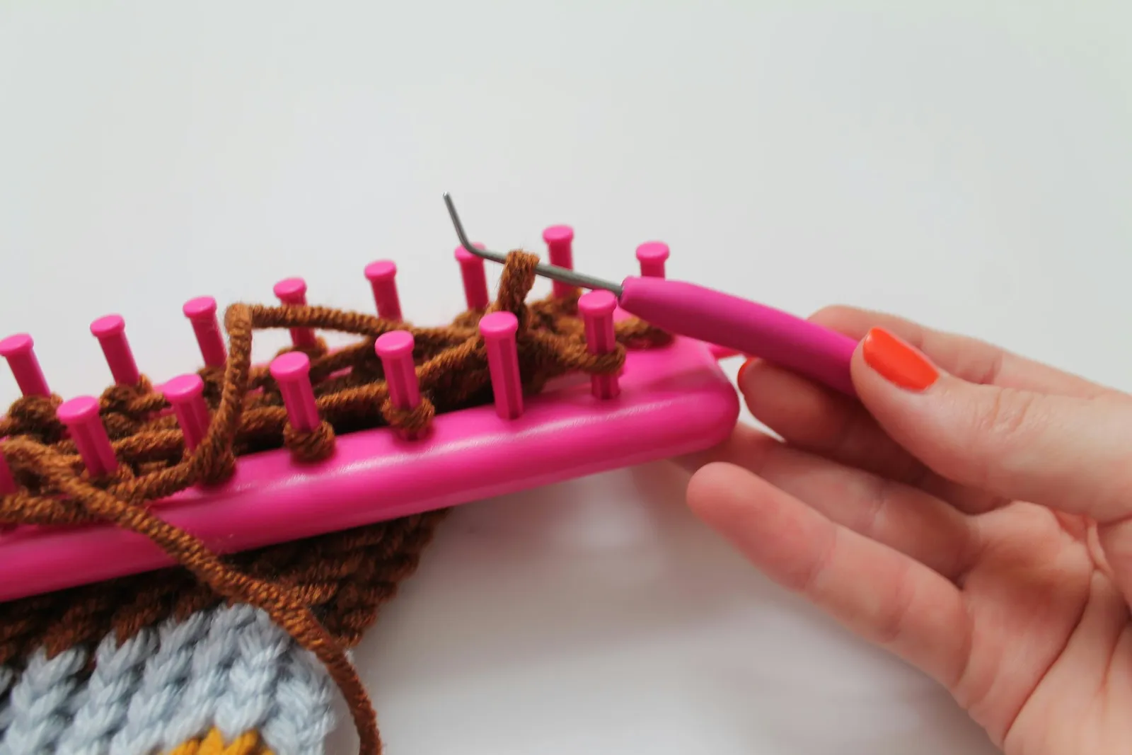 Binding off of the loom