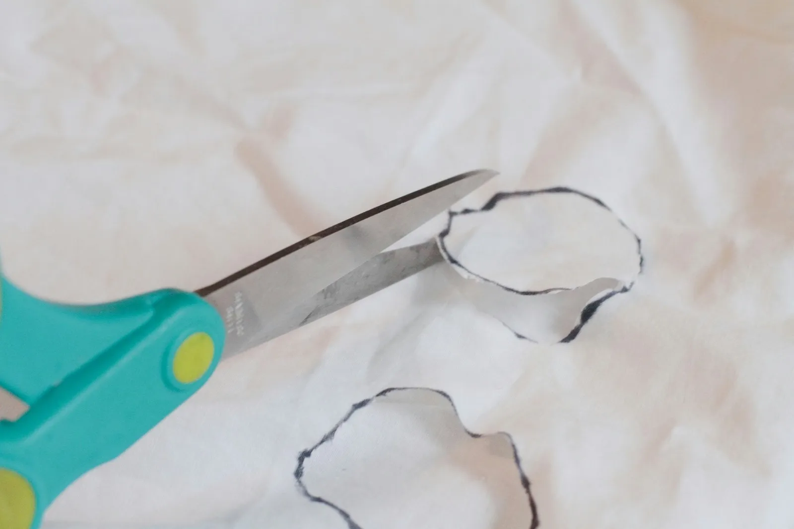 DIY Ghost Costumes for Children This Halloween