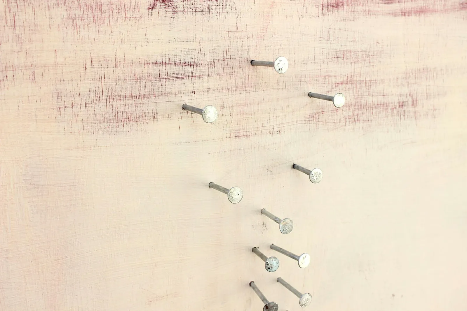nails