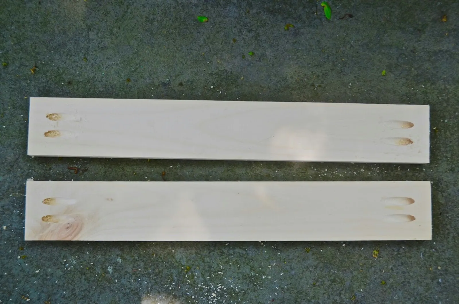 pocket holes in either end of bench supports