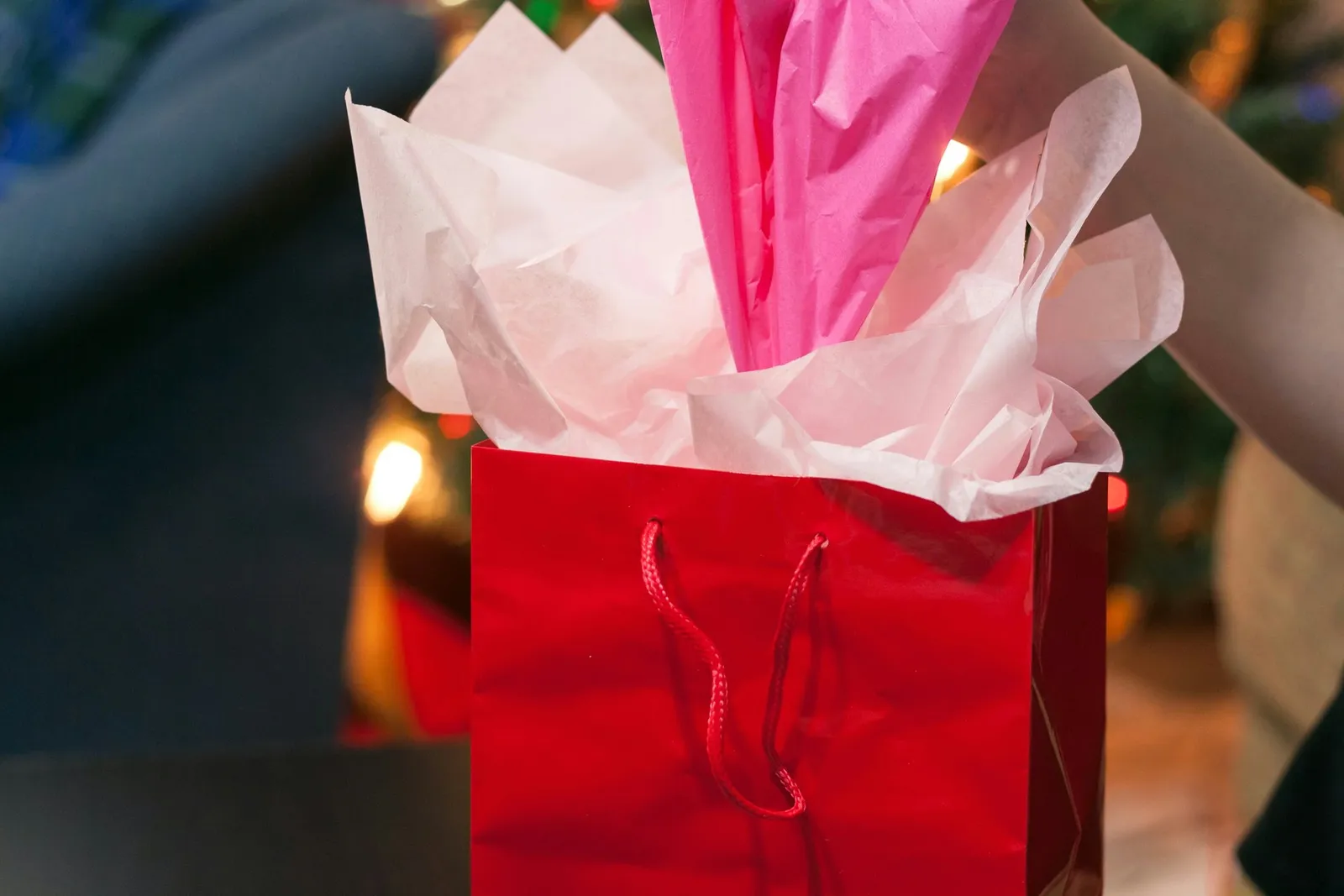 Mastering the Art of Gift Wrapping: From Simple Boxes to Odd Shapes